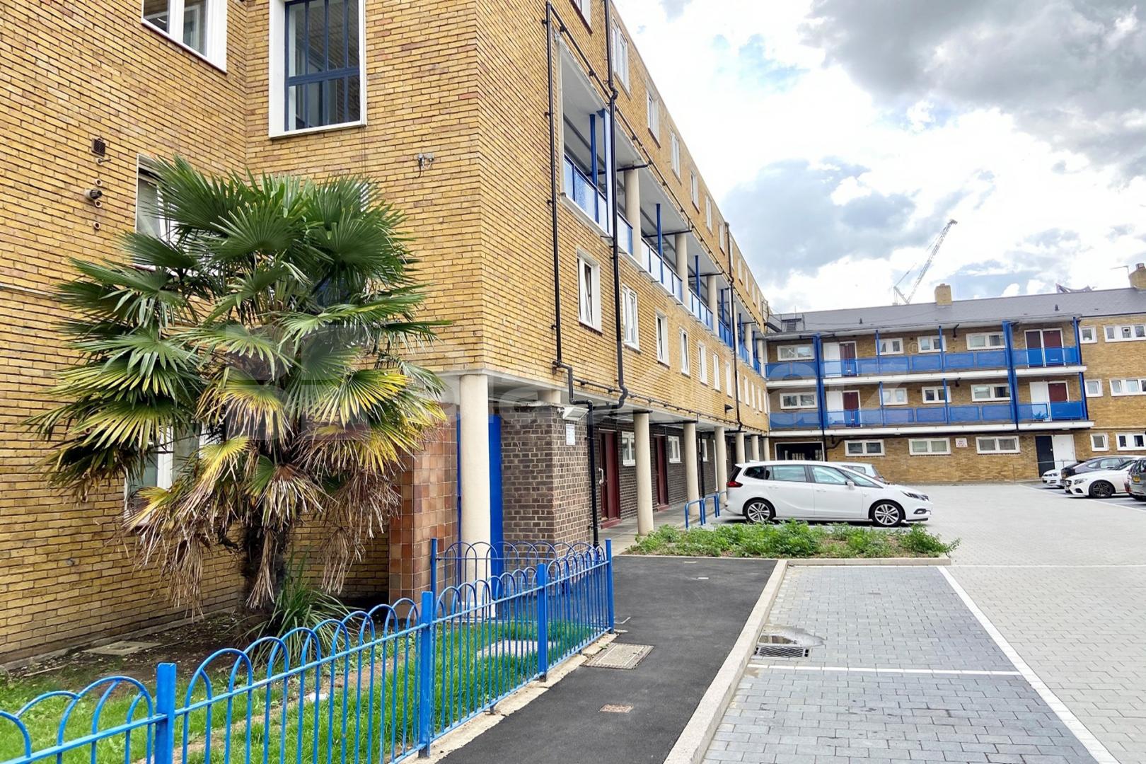 Superbly located duplex apartment in SE1  Burbage Close , Borough/London Bridge